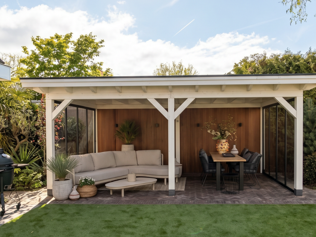 Luxe Veranda